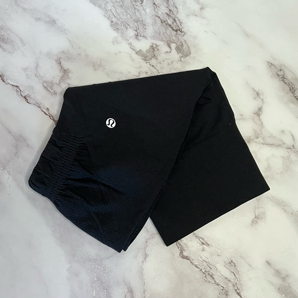 LuluLemon Seamless Awakening Crop Rushed Leggings